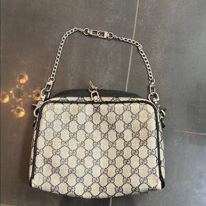 Gucci Black and Cream Shoulder Bag